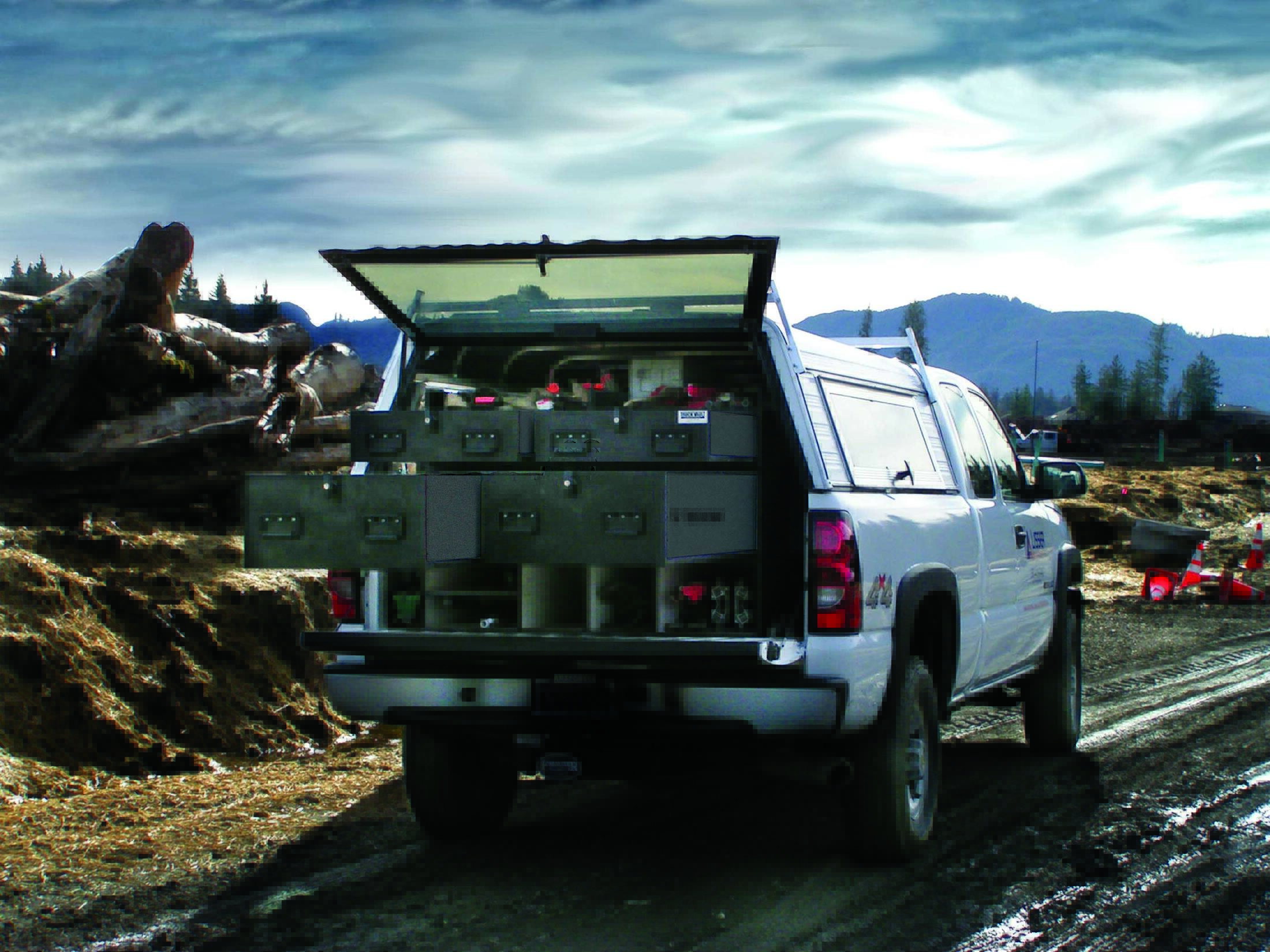 Surveyor | PickUp – Covered Bed Line | TruckVault